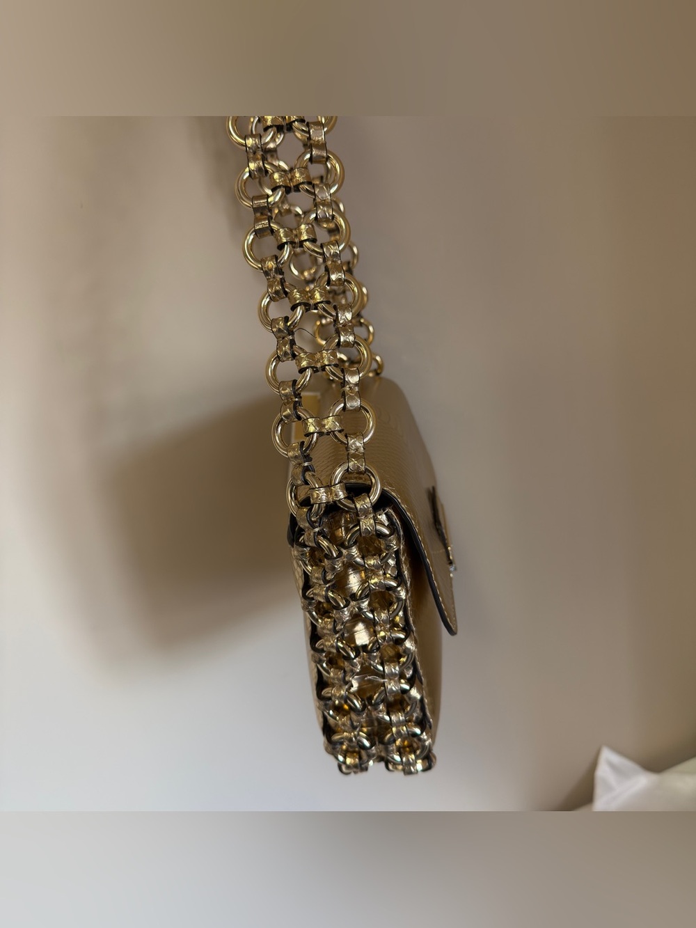 Michael Kors PIPER LG SHLDR FLAP EMBOSSED LEATHER - Picture 11 of 15